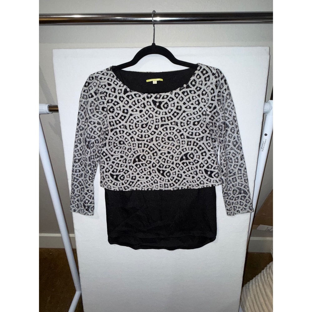 Gianni Bini Women's XS Black Silver Lace Layered Look 3/4 Sleeve Blouse